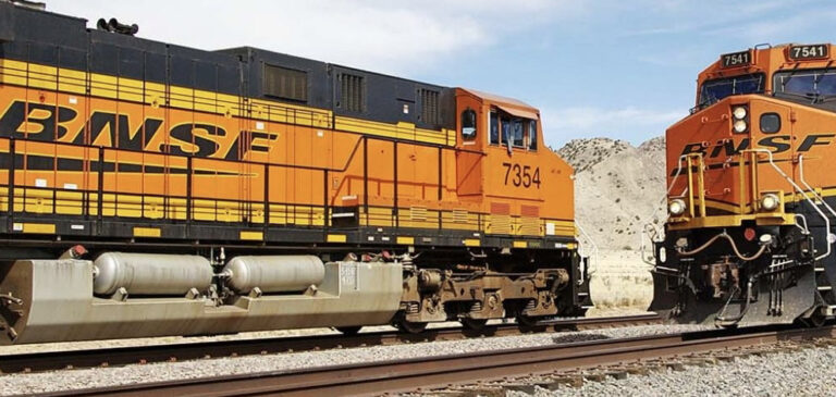 Business groups urge Congress to block potential rail strike
